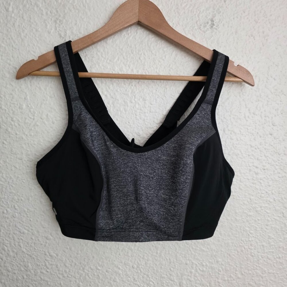 Livi Active x Lane Bryant Sports Bra High Impact Underwire 42D Grey Black